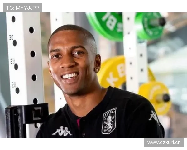 阿什利·扬职业生涯轨迹:从维拉青训到曼联主力,辗转多队后状态持续提升 阿什利·扬职业生涯轨迹:从维拉青训到曼联主力,辗转多队后状态持续提升